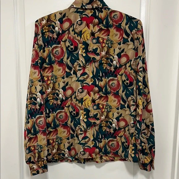 Floral Patterned Button-Up Shirt - Picture 5 of 5